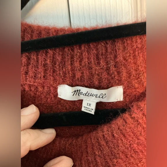 Madewell drop shoulder rust crewneck sweater - Picture 4 of 6